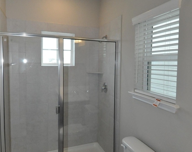 1621 Bella Dr - Photo Thumbnail 22