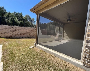 211 Hobby St - Photo Thumbnail 18