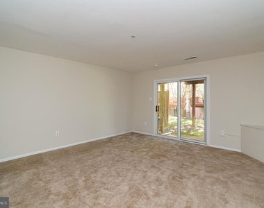 8459 Gold Sunset Way - Photo Thumbnail 14