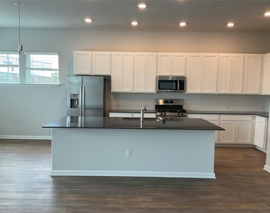 3000 Chisholm Trail Rd - Photo Thumbnail 1