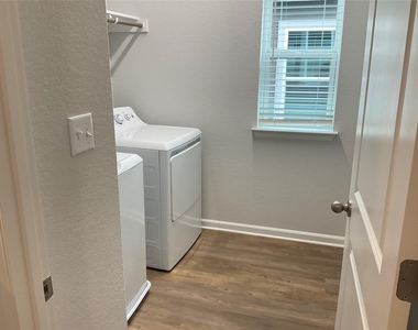 3000 Chisholm Trail Rd - Photo Thumbnail 16