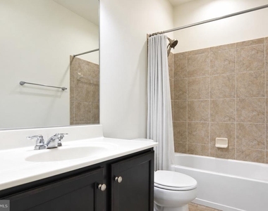 7019 Joann Khan Drive - Photo Thumbnail 35