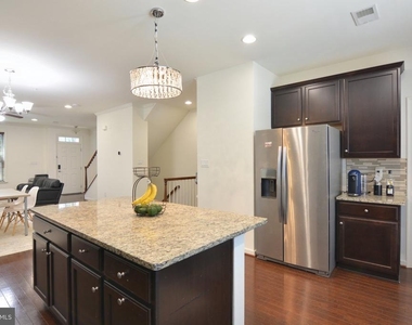 7019 Joann Khan Drive - Photo Thumbnail 18