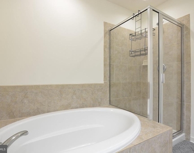 7019 Joann Khan Drive - Photo Thumbnail 22
