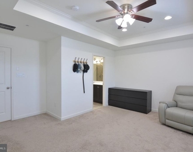 7019 Joann Khan Drive - Photo Thumbnail 27