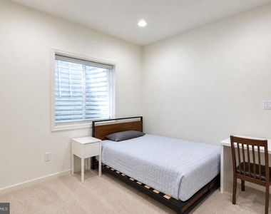 7019 Joann Khan Drive - Photo Thumbnail 32