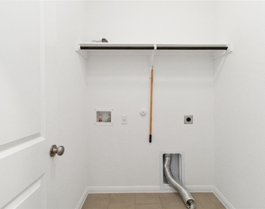 158 Coronella Dr - Photo Thumbnail 15