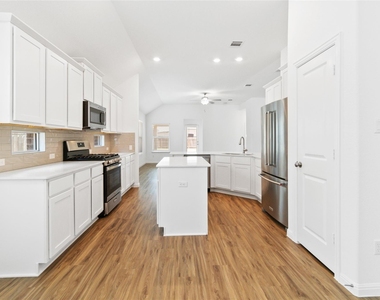 158 Coronella Dr - Photo Thumbnail 8