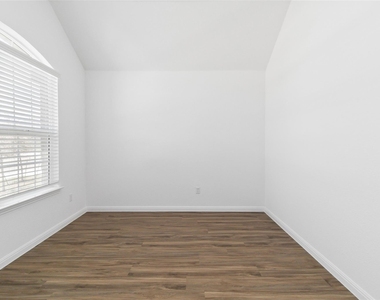 158 Coronella Dr - Photo Thumbnail 5