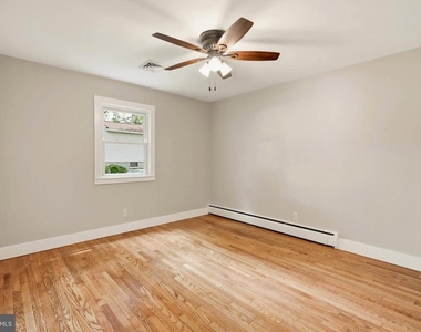 8643 Ridge Road - Photo Thumbnail 15