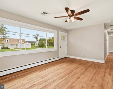 8643 Ridge Road - Photo Thumbnail 6