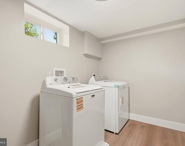 8643 Ridge Road - Photo Thumbnail 32