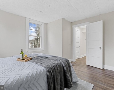 707 N Hickory Avenue - Photo Thumbnail 21