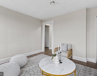 707 N Hickory Avenue - Photo Thumbnail 3