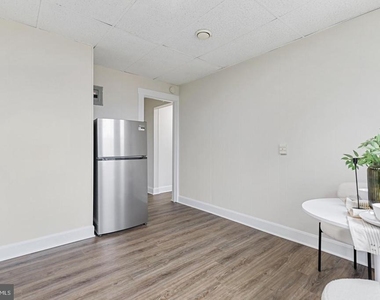 707 N Hickory Avenue - Photo Thumbnail 11