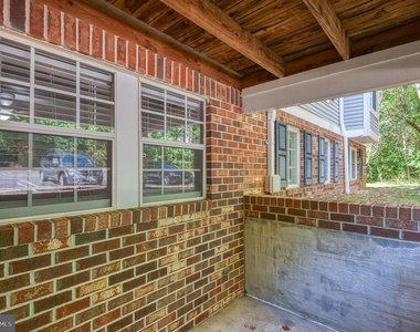 1006 Markham Court - Photo Thumbnail 24