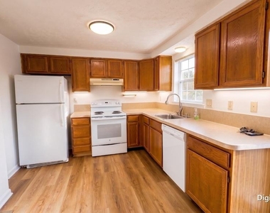 1463 Mobley Court - Photo Thumbnail 8