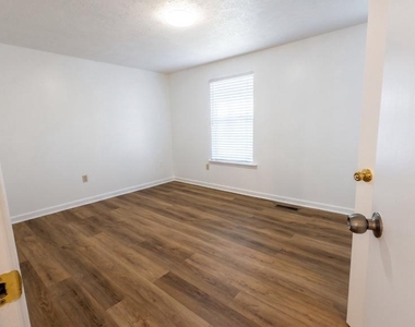 1463 Mobley Court - Photo Thumbnail 26