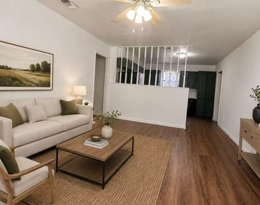 7402 Geneva Dr - Photo Thumbnail 18