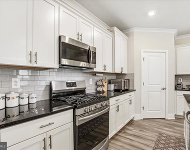 5688 Lewis Carroll Drive - Photo Thumbnail 20