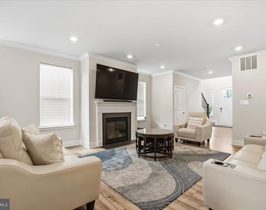 5688 Lewis Carroll Drive - Photo Thumbnail 14