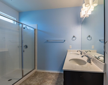 12416 Dwight Eisenhower St - Photo Thumbnail 14