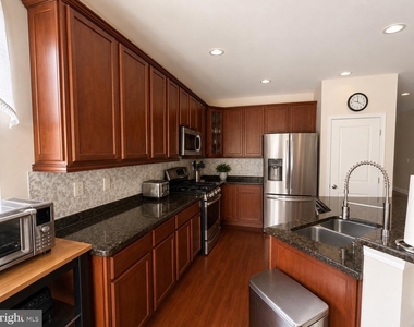 2860 Brunston Castle Lane - Photo Thumbnail 5