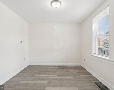 540 46th Street - Photo Thumbnail 8