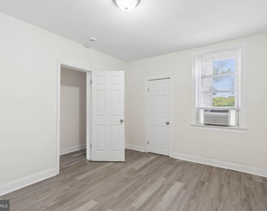 540 46th Street - Photo Thumbnail 11