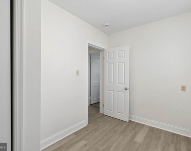 540 46th Street - Photo Thumbnail 27