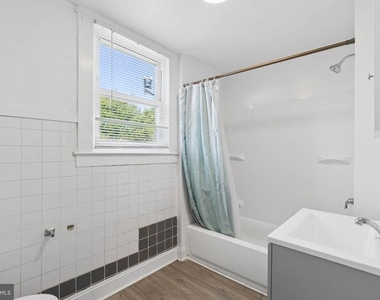 540 46th Street - Photo Thumbnail 24