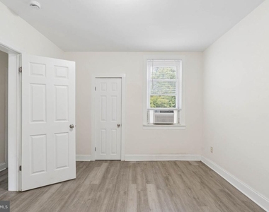 540 46th Street - Photo Thumbnail 12