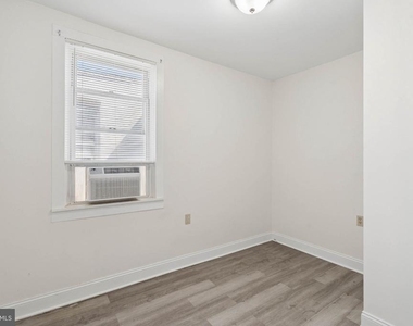 540 46th Street - Photo Thumbnail 26