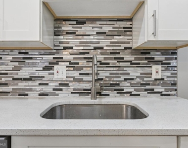 139 Ventnor Terrace - Photo Thumbnail 12
