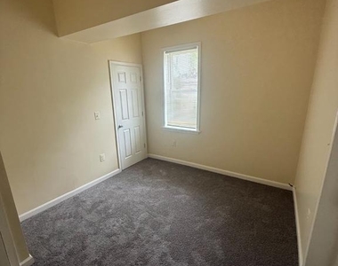 1030 Hollins Street - Photo Thumbnail 9