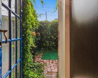 402 S Dallas Street - Photo Thumbnail 10