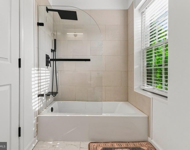 402 S Dallas Street - Photo Thumbnail 14
