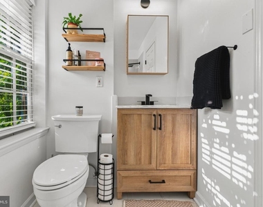 402 S Dallas Street - Photo Thumbnail 15