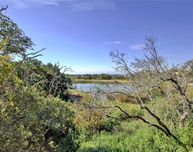 113 Meadow Wood Cv - Photo Thumbnail 27