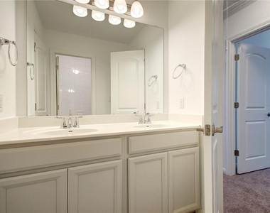 113 Meadow Wood Cv - Photo Thumbnail 20