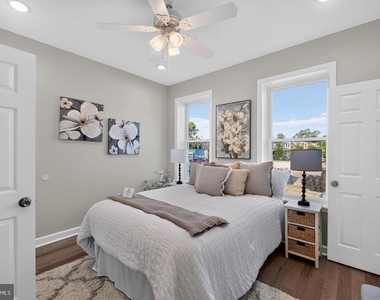 1613 N Longwood Street - Photo Thumbnail 16