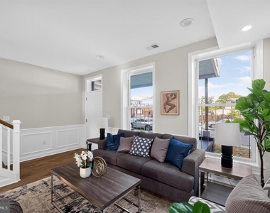 1613 N Longwood Street - Photo Thumbnail 3