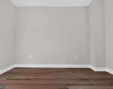 1613 N Longwood Street - Photo Thumbnail 27