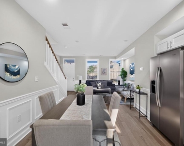 1613 N Longwood Street - Photo Thumbnail 5