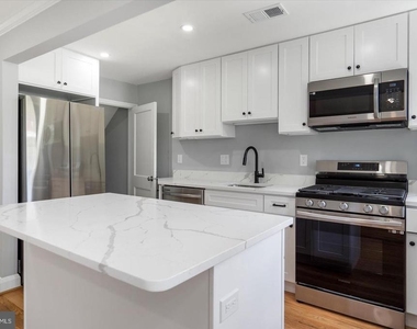 3551 Shannon Drive - Photo Thumbnail 5
