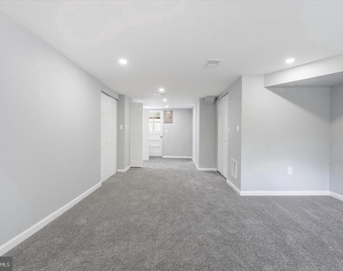 3551 Shannon Drive - Photo Thumbnail 10