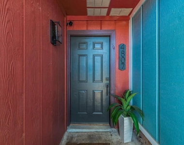 4807 Yucca Hill Dr - Photo Thumbnail 27