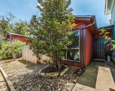 4807 Yucca Hill Dr - Photo Thumbnail 28