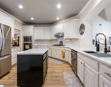 12920 Bloomfield Hills Ln - Photo Thumbnail 12