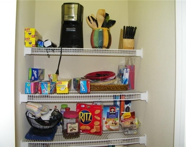 9201 Brodie Ln - Photo Thumbnail 12